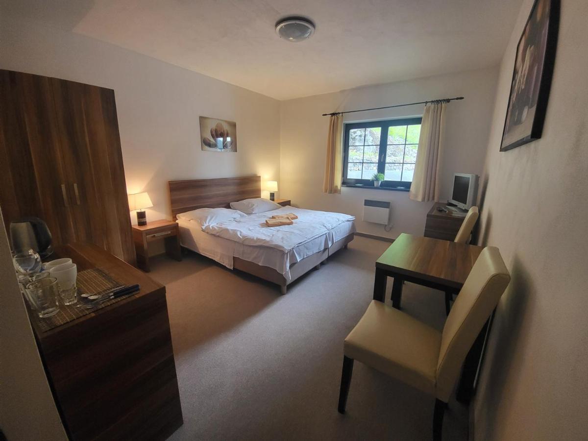 Apartmany Olivia A Olympia Liptov ルジョムベロク エクステリア 写真