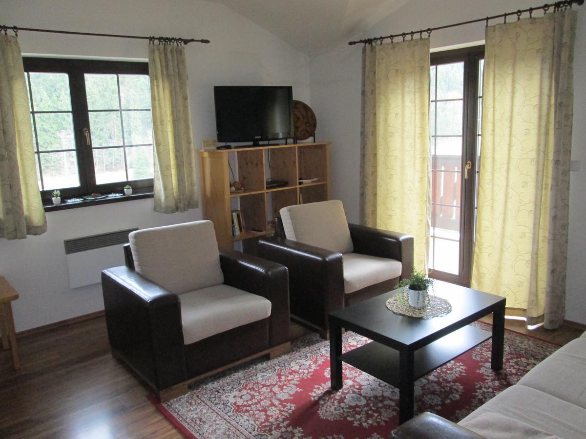Apartmany Olivia A Olympia Liptov ルジョムベロク エクステリア 写真